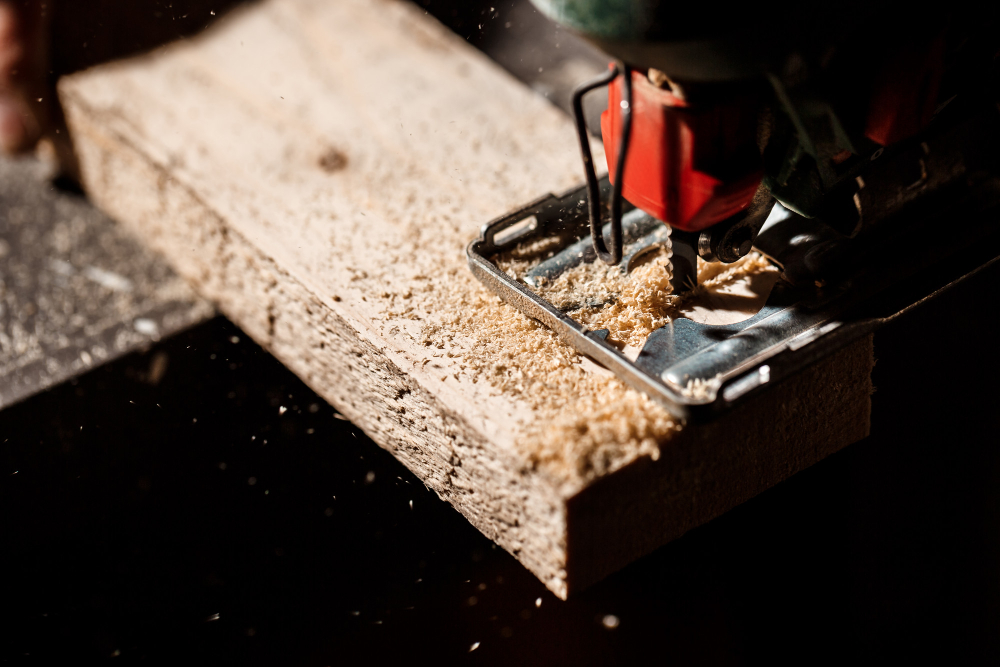 Fresa per Spianare il Legno: Strumento Essenziale per Superfici Perfette
